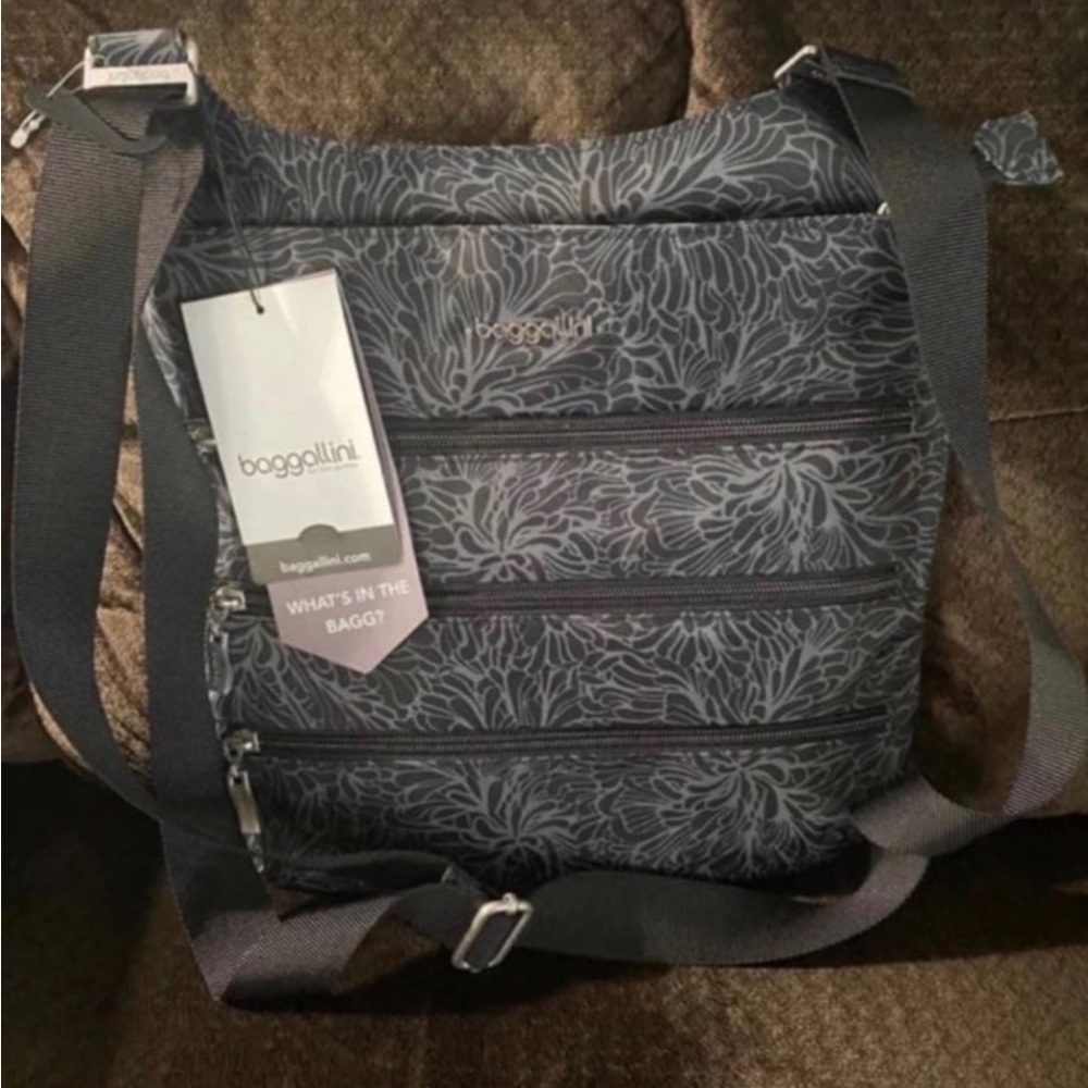 baggallini crossbody bag